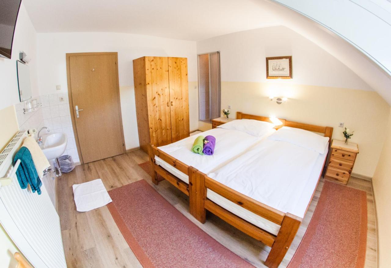 Frühstückspension Kölich Klagenfurt am Woerthersee Exterior foto
