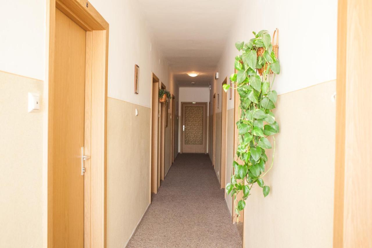 Frühstückspension Kölich Klagenfurt am Woerthersee Exterior foto